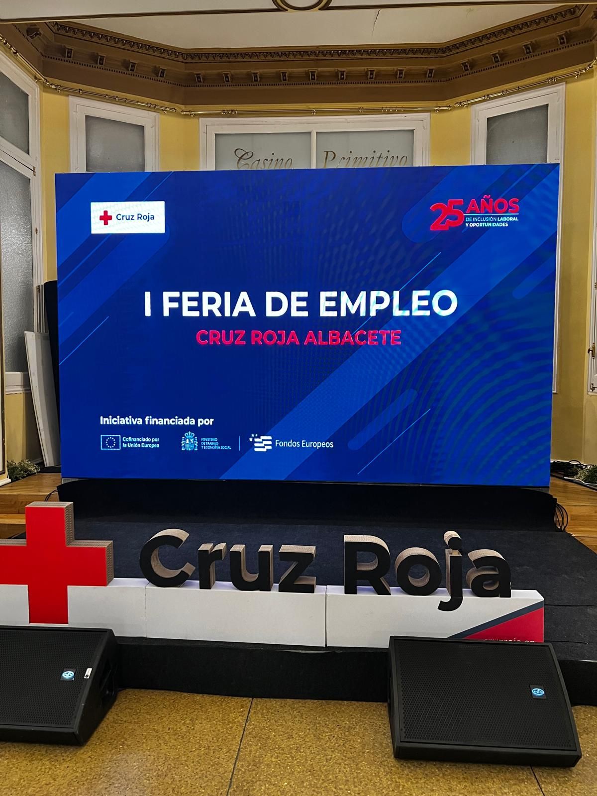 Emotiva refuerza su compromiso con la inserción laboral en la I Feria de Empleo de Cruz Roja en Albacete